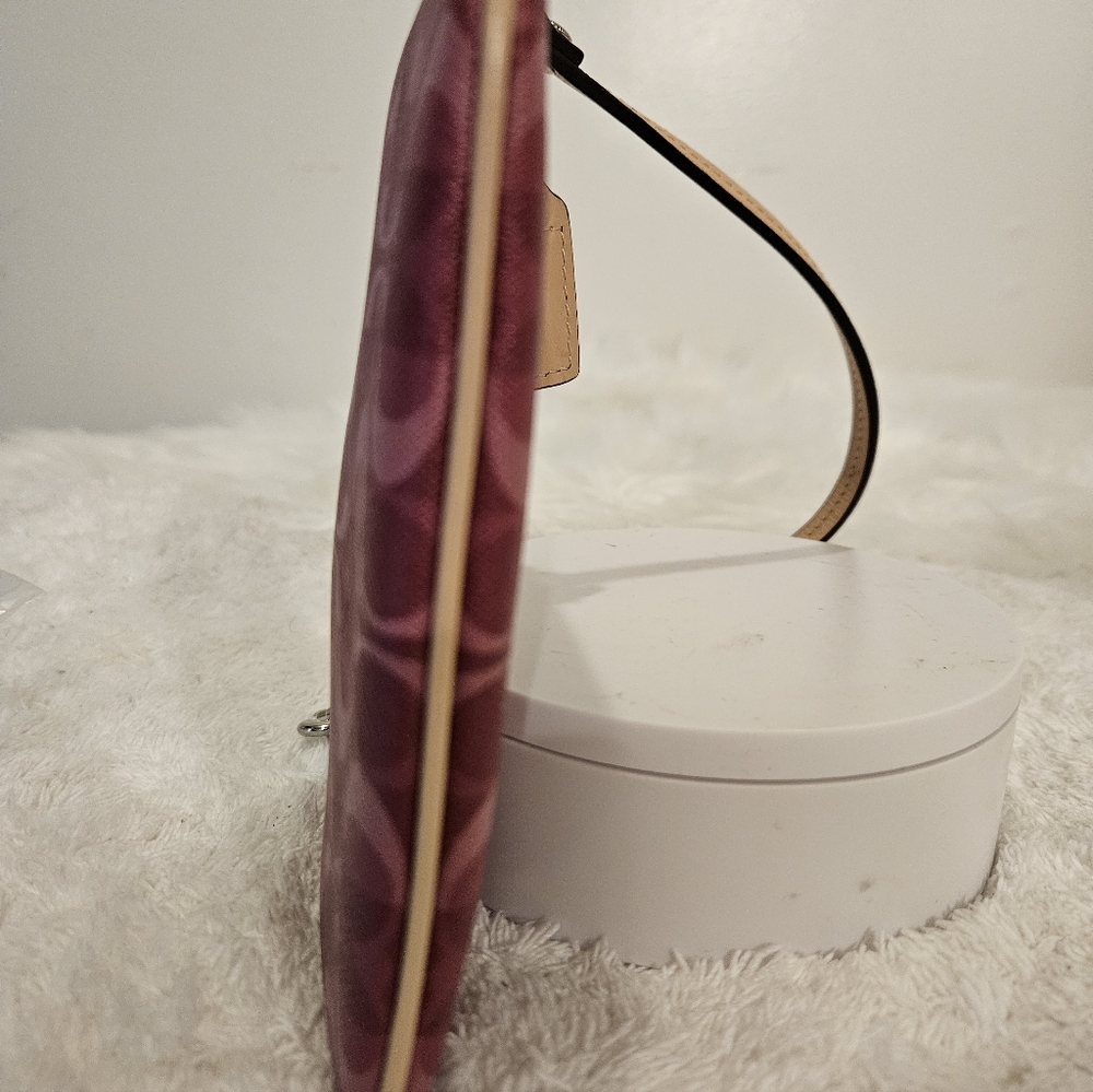 Coach Signature Nwot Wristlet in Burgundy - Picture 3 of 11